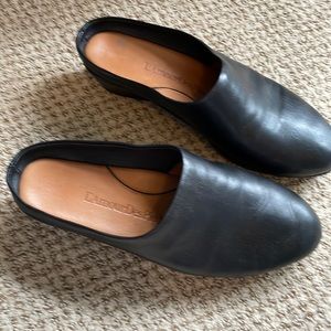 L’Amour Des Pieds Women’s Shoes